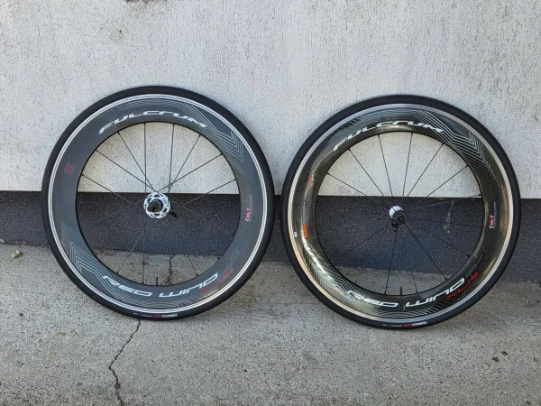 Fulcrum Red Wind 80 XLR  felnifékes karbon kerékszett
