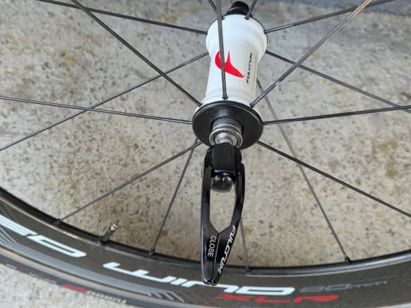 Fulcrum Red Wind 80 XLR  felnifékes karbon kerékszett