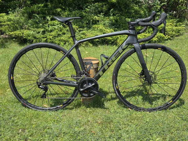 trek-emonda-sl6-disc-endurance-tarcsafekes-karbon-orszaguti-kerekpar-00 Trek Emonda SL6 Disc endurance tárcsafékes karbon országúti kerékpár