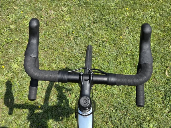 trek-emonda-sl6-disc-endurance-tarcsafekes-karbon-orszaguti-kerekpar-04 Trek Emonda SL6 Disc endurance tárcsafékes karbon országúti kerékpár