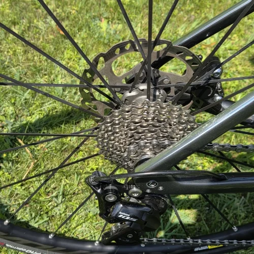 trek-emonda-sl6-disc-endurance-tarcsafekes-karbon-orszaguti-kerekpar-10 Trek Emonda SL6 Disc endurance tárcsafékes karbon országúti kerékpár