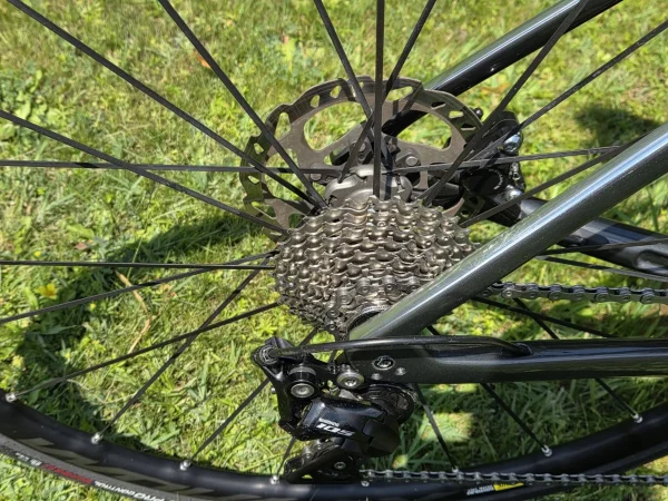 trek-emonda-sl6-disc-endurance-tarcsafekes-karbon-orszaguti-kerekpar-10 Trek Emonda SL6 Disc endurance tárcsafékes karbon országúti kerékpár