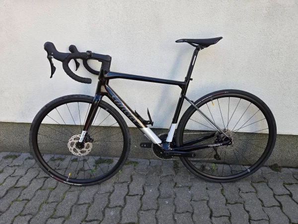 wilier-garda-disc-endurance-tarcsafekes-orszaguti-kerekpar-01 Wilier Garda Disc endurance tárcsafékes országúti kerékpár