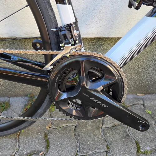 wilier-garda-disc-endurance-tarcsafekes-orszaguti-kerekpar-08 Wilier Garda Disc endurance tárcsafékes országúti kerékpár