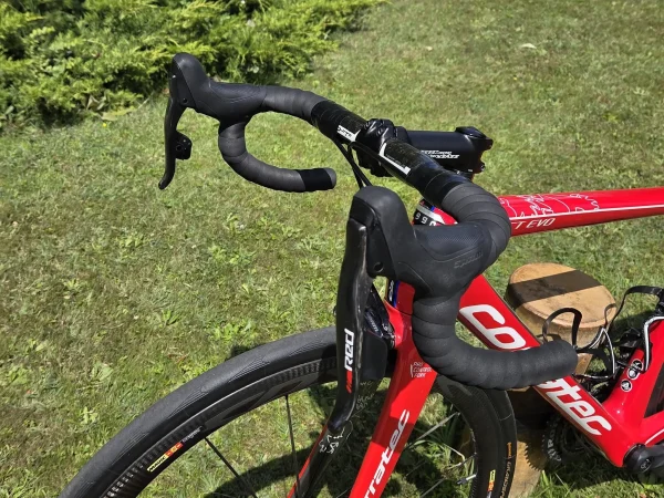 Corratec CCT Evo karbon országúti kerékpár