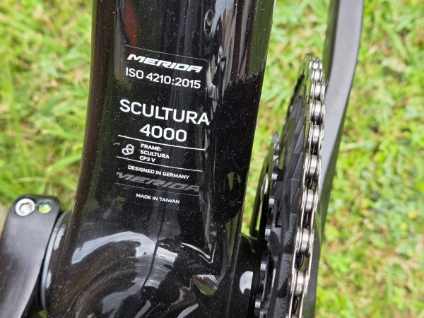 merida-scultura-4000-karbon-endurance-tarcsafekes-orszaguti-kerekpar-06 Merida Scultura 4000 karbon endurance tárcsafékes országúti kerékpár