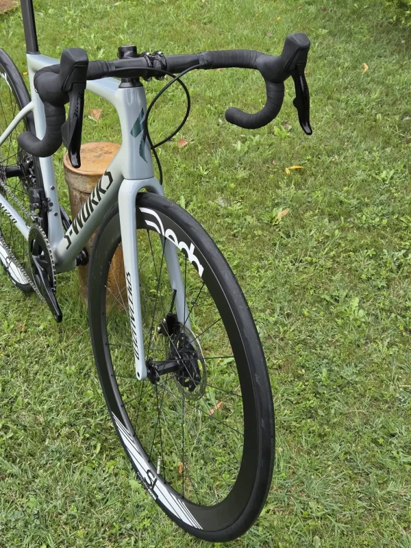 s-works-tarmac-sl6-disc-karbon-orszaguti-kerekpar-01 S-Works Tarmac SL6 Disc karbon országúti kerékpár