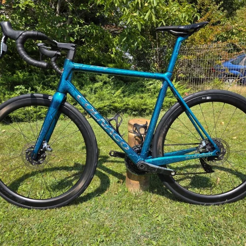 Colnago C64 karbon tárcsafékes országúti kerékpár