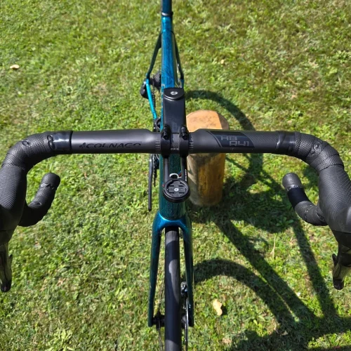 Colnago C64 karbon tárcsafékes országúti kerékpár