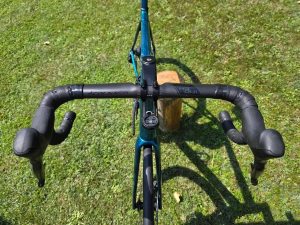 Colnago C64 karbon tárcsafékes országúti kerékpár
