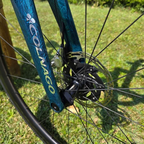 Colnago C64 karbon tárcsafékes országúti kerékpár