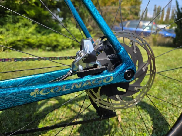 Colnago C64 karbon tárcsafékes országúti kerékpár