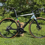Colnago C68 karbon tárcsafékes országúti kerékpár