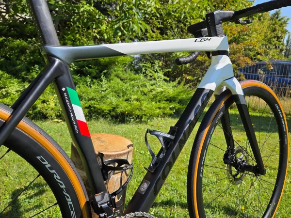 Colnago C68 karbon tárcsafékes országúti kerékpár