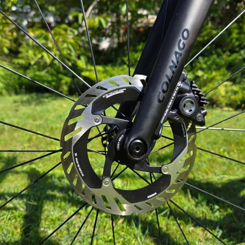 Colnago C68 karbon tárcsafékes országúti kerékpár