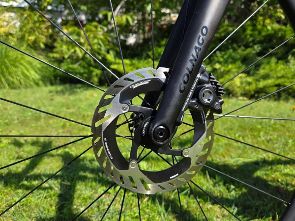 Colnago C68 karbon tárcsafékes országúti kerékpár