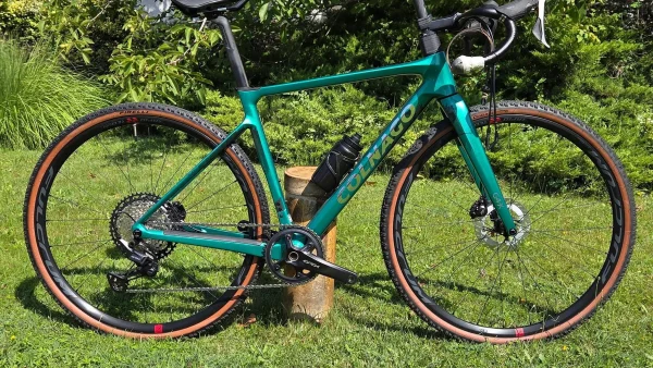 Colnago G4X karbon gravel kerékpár
