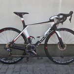 Olympia Boost karbon tárcsafékes aero országúti kerékpár