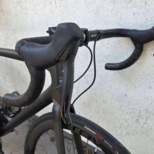 specialized-aethos-karbon-tarcsafekes-orszaguti-kerekpar-01 Specialized Aethos karbon tárcsafékes országúti kerékpár