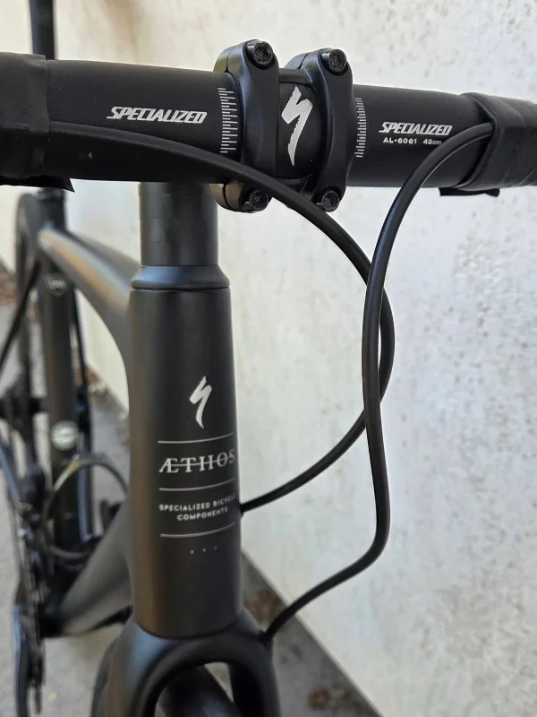 specialized-aethos-karbon-tarcsafekes-orszaguti-kerekpar-02 Specialized Aethos karbon tárcsafékes országúti kerékpár