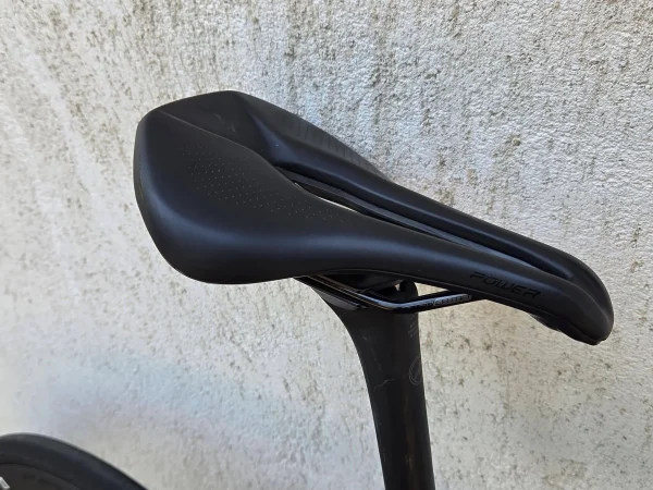 specialized-aethos-karbon-tarcsafekes-orszaguti-kerekpar-05 Specialized Aethos karbon tárcsafékes országúti kerékpár