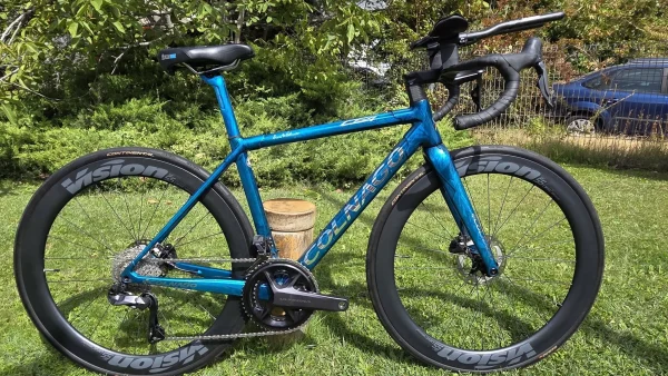 Colnago C64 karbon tárcsafékes országúti kerékpár