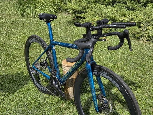 Colnago C64 karbon tárcsafékes országúti kerékpár