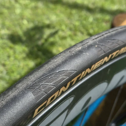 Colnago C64 karbon tárcsafékes országúti kerékpár