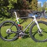 Colnago C64 tárcsafékes karbon országúti kerékpár