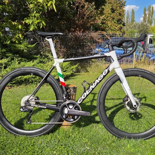 Colnago C64 tárcsafékes karbon országúti kerékpár