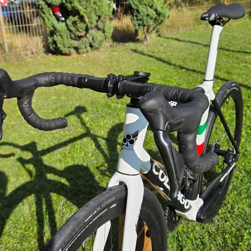 Colnago C64 tárcsafékes karbon országúti kerékpár