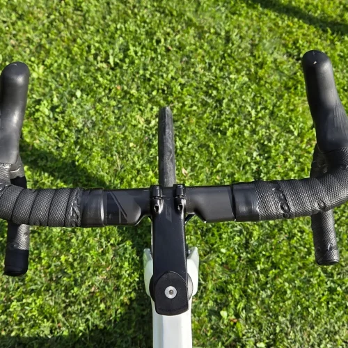 Colnago C64 tárcsafékes karbon országúti kerékpár