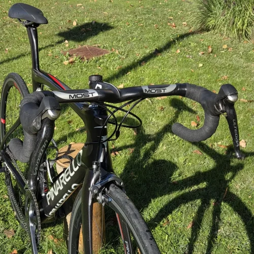 Pinarello Dogma F8 karbon országúti kerékpár