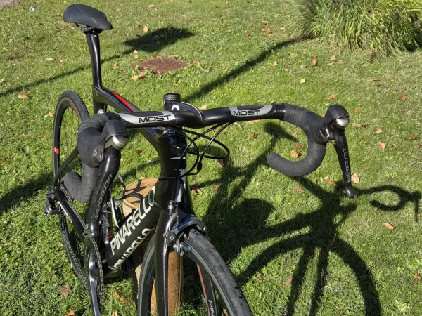 Pinarello Dogma F8 karbon országúti kerékpár