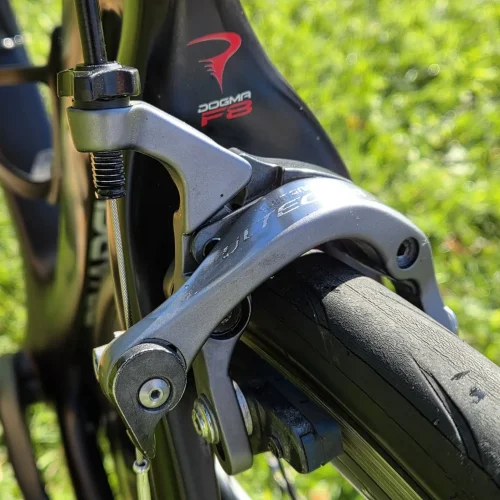 Pinarello Dogma F8 karbon országúti kerékpár