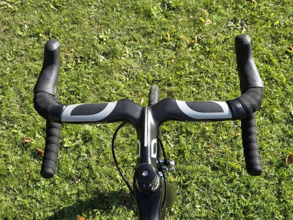 Pinarello Dogma F8 karbon országúti kerékpár