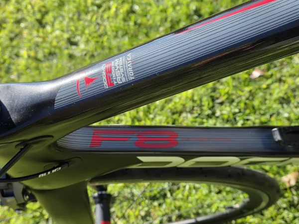 Pinarello Dogma F8 karbon országúti kerékpár