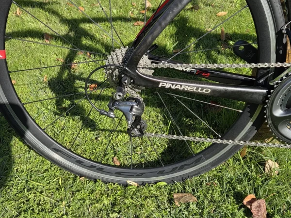 Pinarello Dogma F8 karbon országúti kerékpár