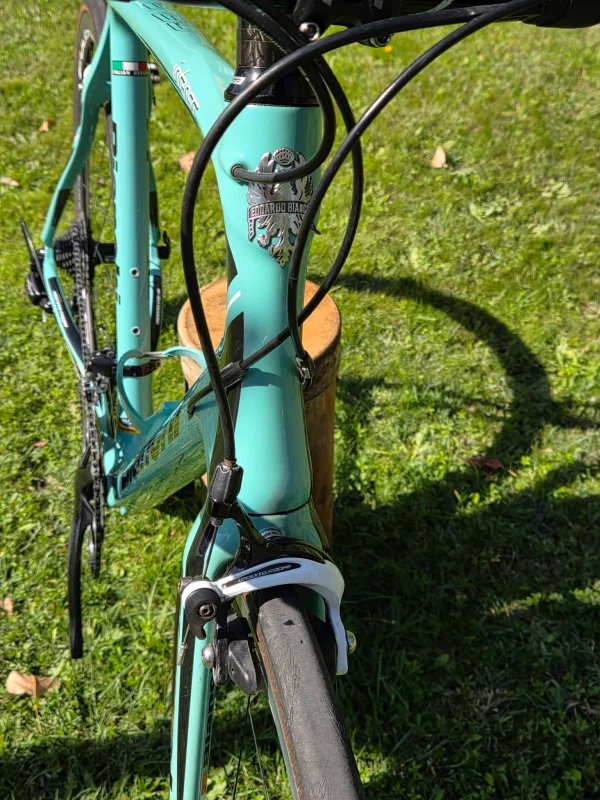 Bianchi Intenso karbon országúti kerékpár · 3 Bianchi Intenso karbon országúti kerékpár, 57 méret · 3. kép