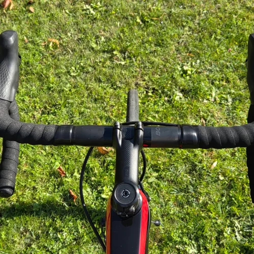 Trek Emonda SlR karbon Endurance országúti kerékpár · 5 Trek Emonda SlR karbon Endurance országúti kerékpár, 52 Súlya 6500g!! méret · 5. kép