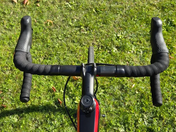 Trek Emonda SlR karbon Endurance országúti kerékpár · 5 Trek Emonda SlR karbon Endurance országúti kerékpár, 52 Súlya 6500g!! méret · 5. kép